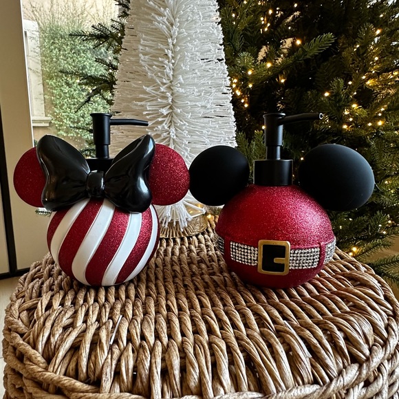 Disney Bath Disney Mickey Minnie Christmas Soap Lotion Dispenser